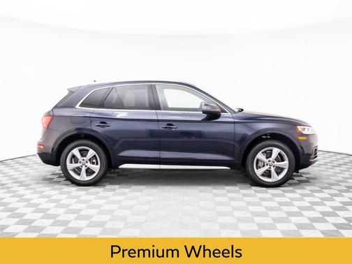 2020 Audi Q5 45 Premium Plus
