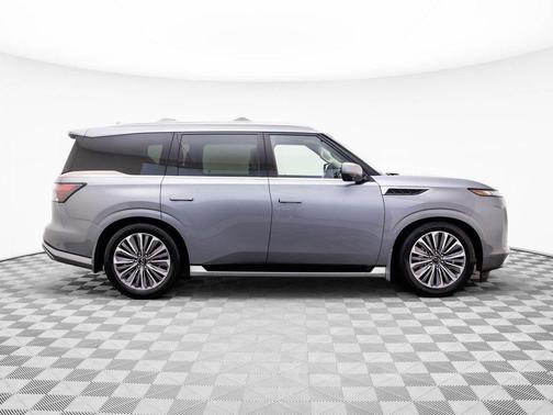 2025 INFINITI QX80 SENSORY AWD