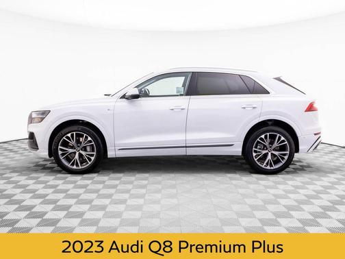 Glacier White Metallic 2023 Audi Q8 55 Premium Plus
