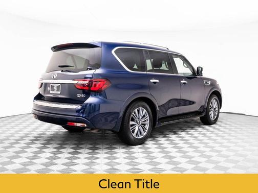 2022 INFINITI QX80 Luxe