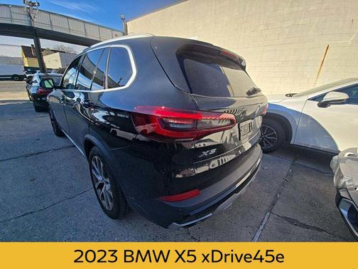 2023 BMW X5 PHEV xDrive45e