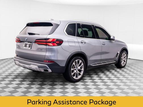 Skyscraper Grey Metallic 2024 BMW X5 xDrive40i