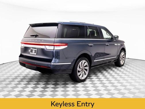 2022 Lincoln Navigator Reserve