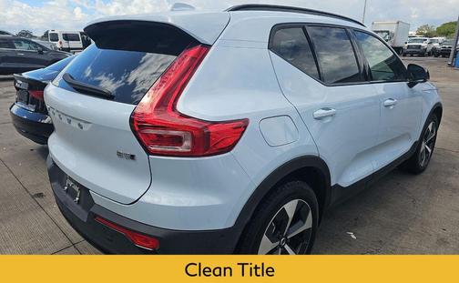2025 Volvo XC40 B5 Plus Dark Theme