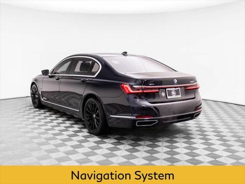 2022 BMW 740 i xDrive