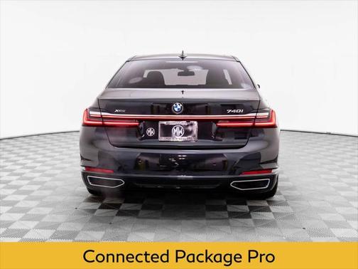 2022 BMW 740 i xDrive