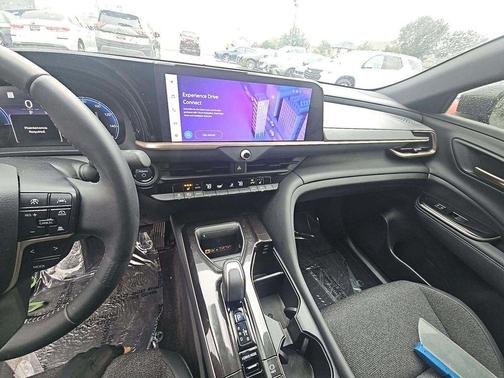 2024 Toyota Crown XLE