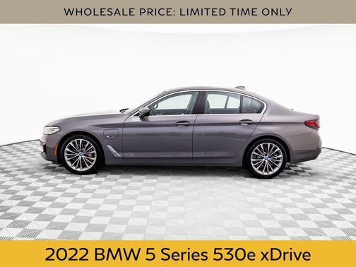 2022 BMW 530e Base