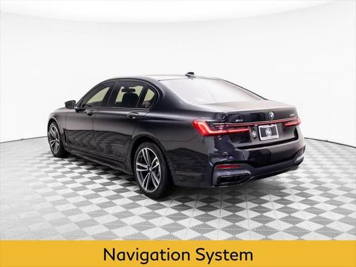 2021 BMW 750 i xDrive