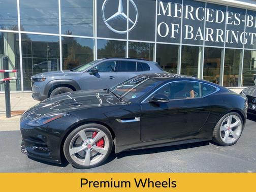 2019 Jaguar F-TYPE R