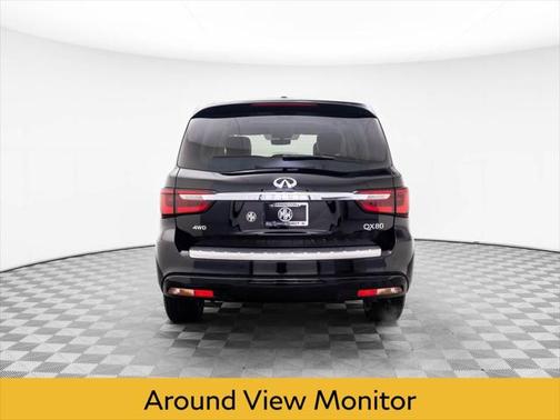2022 INFINITI QX80 Luxe