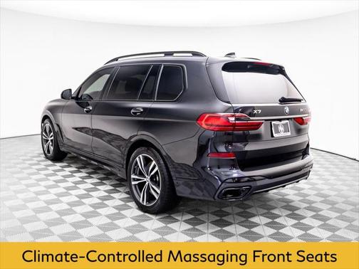 2022 BMW X7 M50i