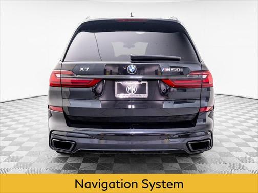 2022 BMW X7 M50i