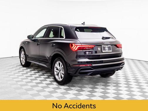 2024 Audi Q3 Premium 45 TFSI S line quattro Tiptronic
