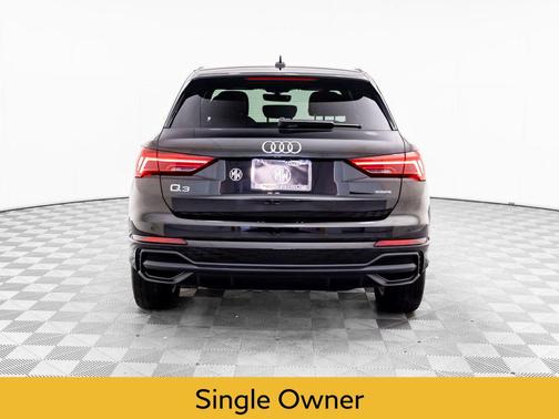 2024 Audi Q3 Premium 45 TFSI S line quattro Tiptronic