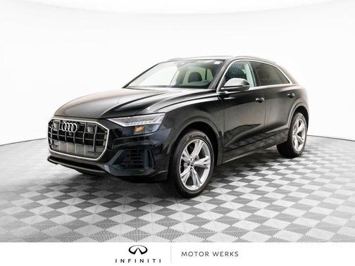 Mythos Black Metallic 2023 Audi Q8 55 Premium