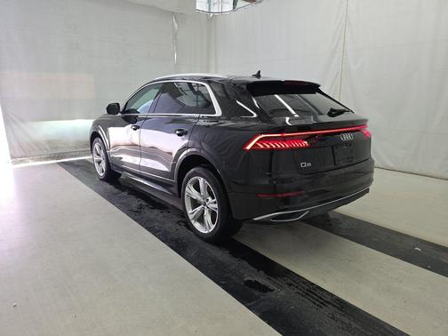 2023 Audi Q8 55 Premium