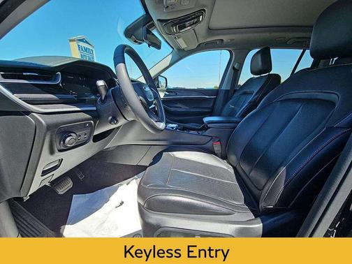 2022 Jeep Grand Cherokee 4xe Base