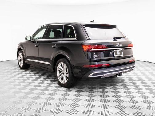 2023 Audi Q7 55 Premium