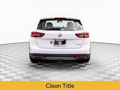 2019 Buick Regal TourX AWD Essence