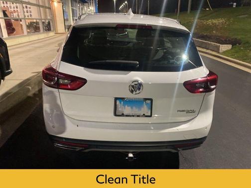 2019 Buick Regal TourX AWD Essence