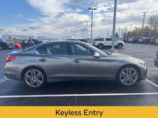 2015 INFINITI Q50 Premium