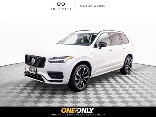 2023 Volvo XC90 Recharge Plug-In Hybrid T8 Plus Dark Theme 7-Seater