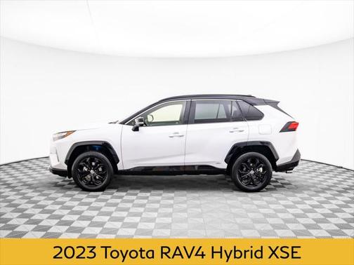 2023 Toyota RAV4 Hybrid SE