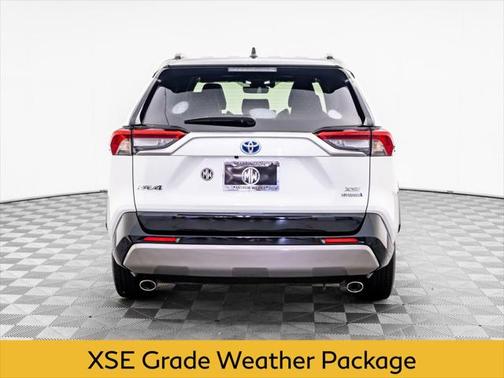 2023 Toyota RAV4 Hybrid SE