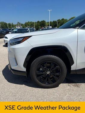 2023 Toyota RAV4 Hybrid SE
