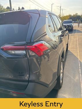 2023 Toyota RAV4 LE