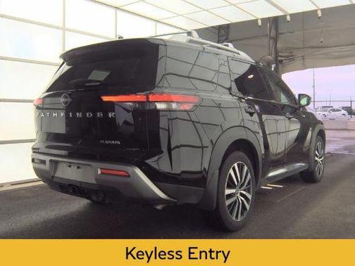 2024 Nissan Pathfinder Platinum FWD