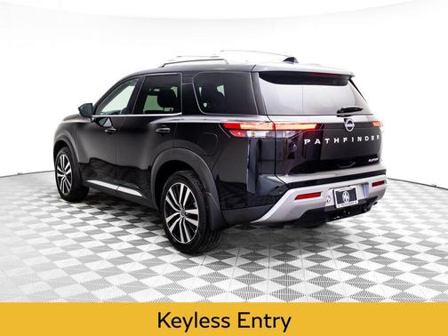 2024 Nissan Pathfinder Platinum FWD