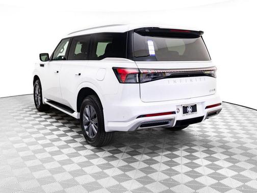 2026 INFINITI QX80 PURE AWD