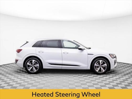2024 Audi Q8 e-tron Premium Plus