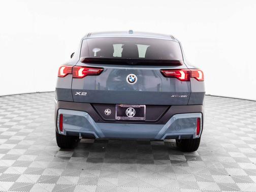2025 BMW X2 xDrive28i