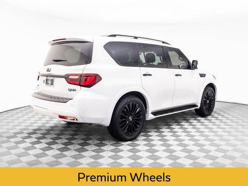 2022 INFINITI QX80 PREMIUM SELECT AWD