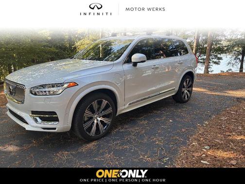 2024 Volvo XC90 Recharge Plug-In Hybrid T8 Plus Bright Theme 7-Seater