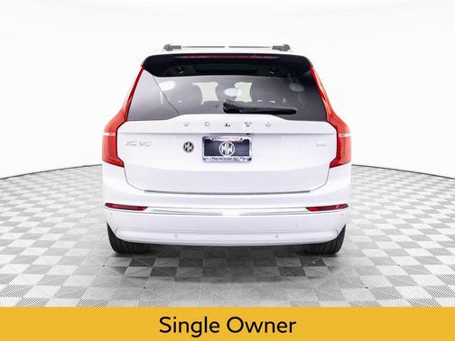2024 Volvo XC90 Recharge Plug-In Hybrid T8 Plus Bright Theme 7-Seater