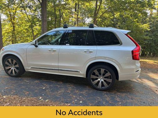 2024 Volvo XC90 Recharge Plug-In Hybrid T8 Plus Bright Theme 7-Seater