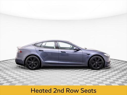 2022 Tesla Model S Plaid