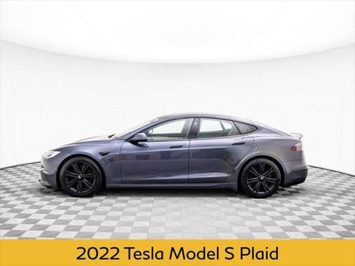 2022 Tesla Model S Plaid