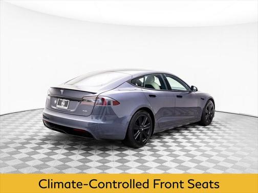 2022 Tesla Model S Plaid