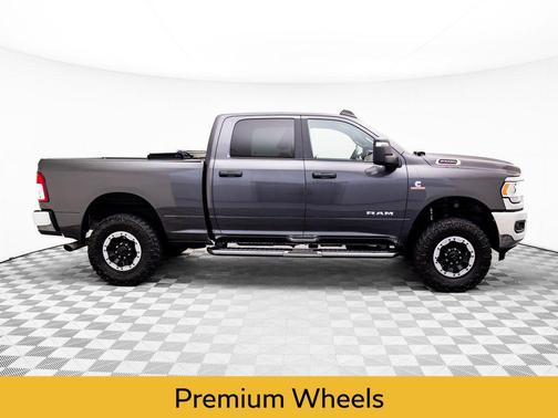 2023 RAM 2500 Big Horn Crew Cab 4x4 6'4' Box