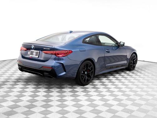 2025 BMW M440 i xDrive