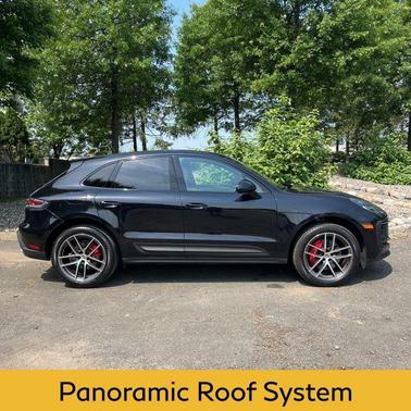 2023 Porsche Macan Base