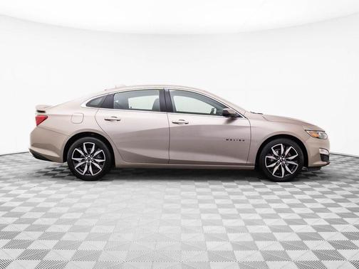 2025 Chevrolet Malibu FWD RS