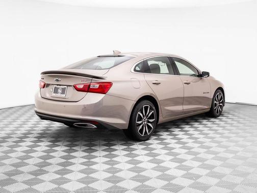 2025 Chevrolet Malibu FWD RS