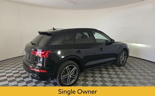 2022 Audi Q5 e 55 S line Prestige