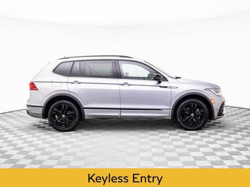 2022 Volkswagen Tiguan 2.0T SE R-Line Black 4MOTION